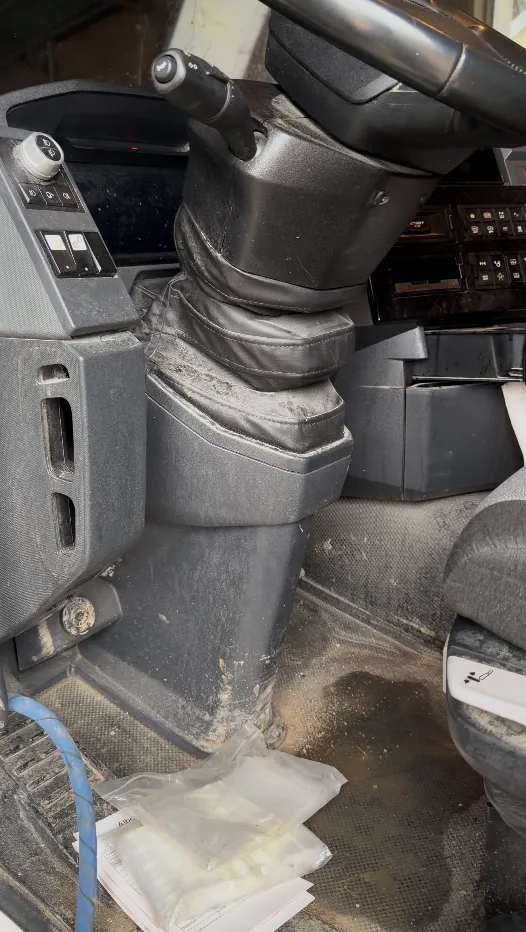 Consola de cabina después de la limpieza